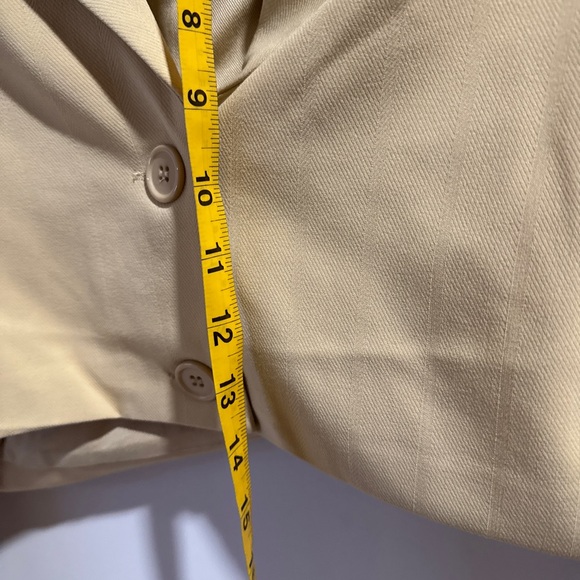 DANIELLE BERNSTEIN Women's Tan Cropped Blazer - Picture 6 of 8